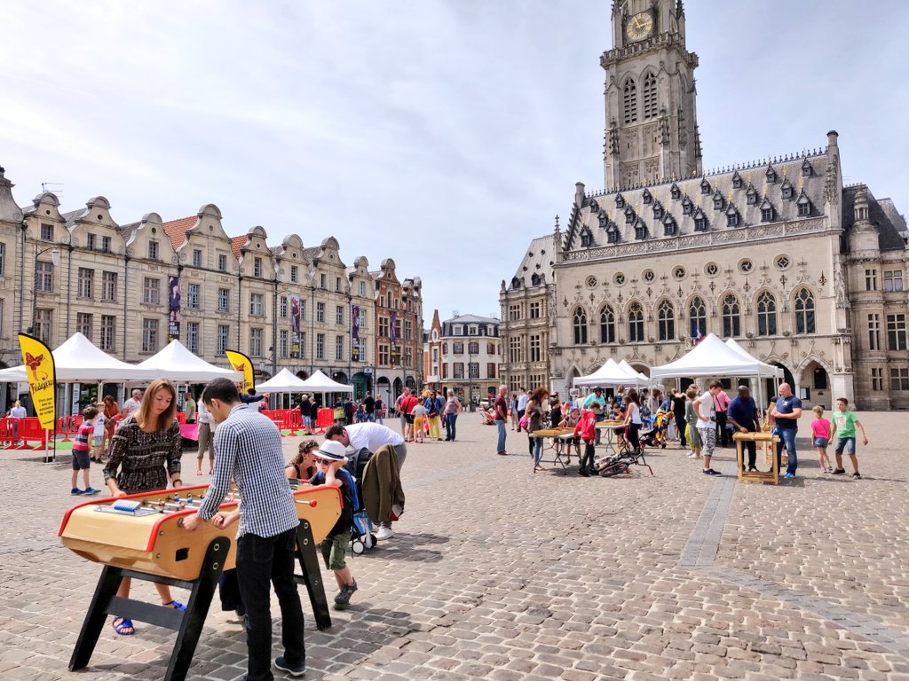 ludopoly's tweet photo. Il fait beau 🎶 Il fait chaud 🎵... Et on vous attend jusqu'à 18h ☺️ #j2s #Arras https://t.co/V6knwg3eny
