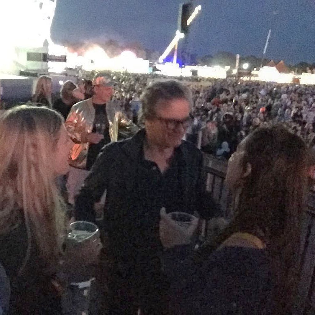 ☆ COLIN FIRTH ADDICTED ☆ 

~~ NEW PICS ~~ 

#ColinFirth at #IsleOfWhite festival 2018 - 23 June (ellamasonnn - Instagram)