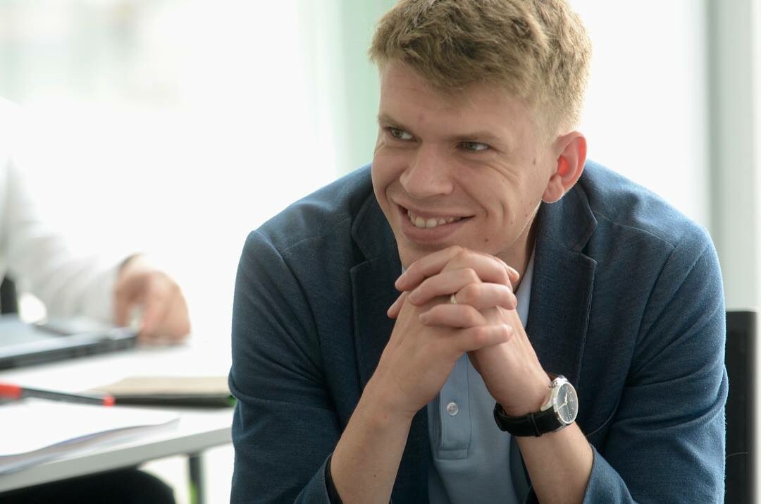 samsonowacom's tweet photo. This week we've covered #PerformanceManagement and #DesignThinking in our first module with #CloverGroup. While we're already preparing the next module, here are some portraits from the training. https://t.co/PoBSL3Diyx