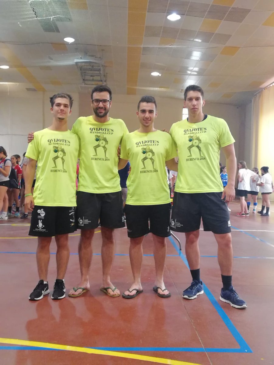 Tras 3 intensos días, acaban nuestros compañeros <a href="/Josedastwittah/">Be Monster my friend</a> y <a href="/VeleiroJaime/">JaimeVeleiro</a> @Gguille15 y #PabloTorres su participación en el X Torneo Qvijote's Handball Cup en <a href="/AytoHerencia/">Ayuntamiento de Herencia</a> <a href="/ClubBMHerencia/">BM_HERENCIA</a> pitando las finales IF, CM, JM y JF.

#arbMLG del @andalucia_cta en @Arbitros_Bm_CLM