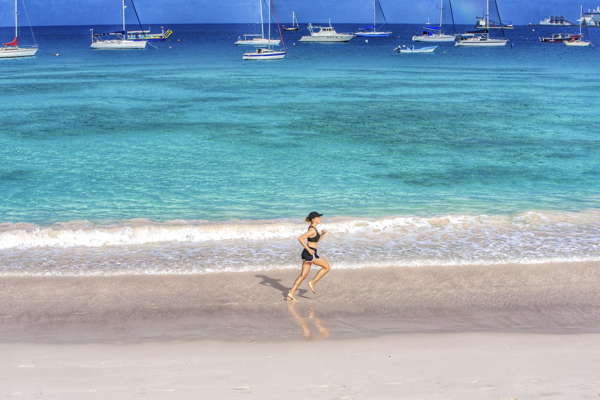 What are some of your favourite things to do on the weekends in Barbados? #LoveBarbados 

📍 Carlisle Bay