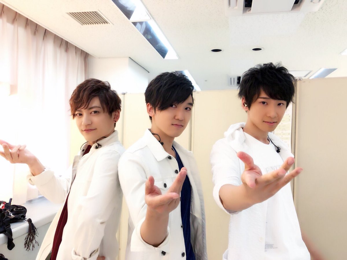 土田玲央 朝も 夜も どんなときも Always With You 東京公演 本当にありがとうございました 大変だったけとみんなのいいぜのおかげでここまで来れました 大阪もマジ頑張るね 最後の写真は疲れ果てた体で撮ったのでブレブレですがきっとみんな