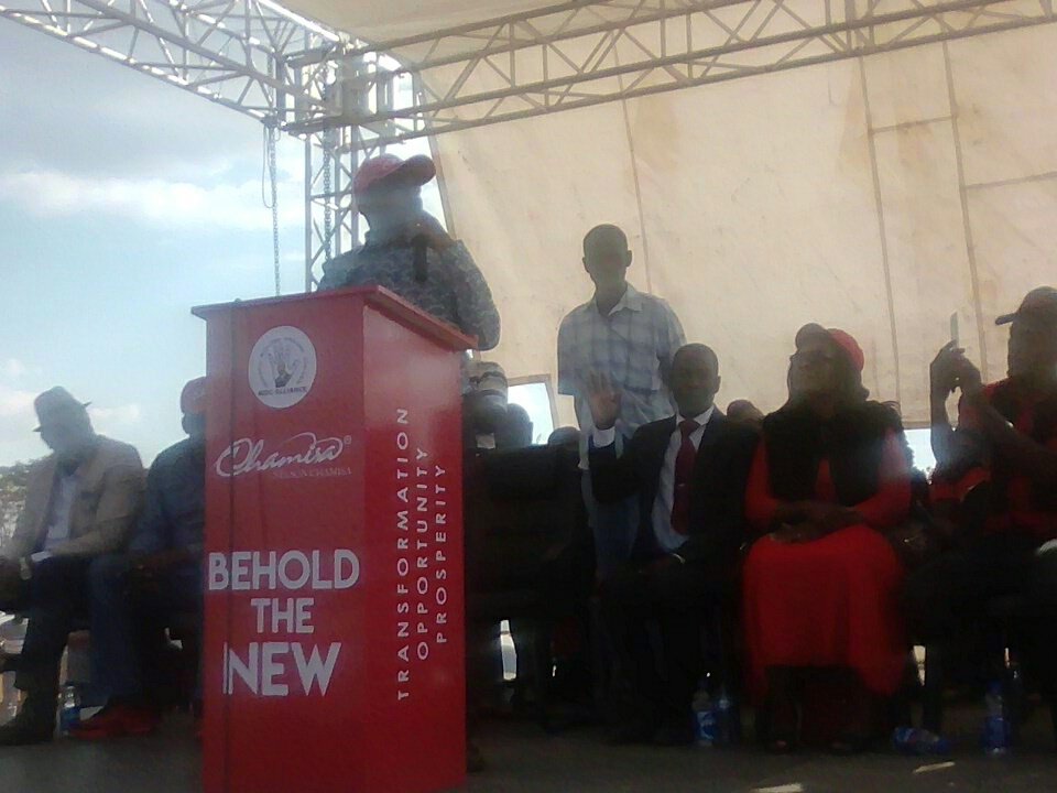 New podium for Nelson Chamisa at MDC Alliance rally in Kadoma - 24 June 2018 

#ZimElections2018 #ElectionsZw #MDCAlliance #NelsonChamisa #ZimCampaign2018 #Chamisa