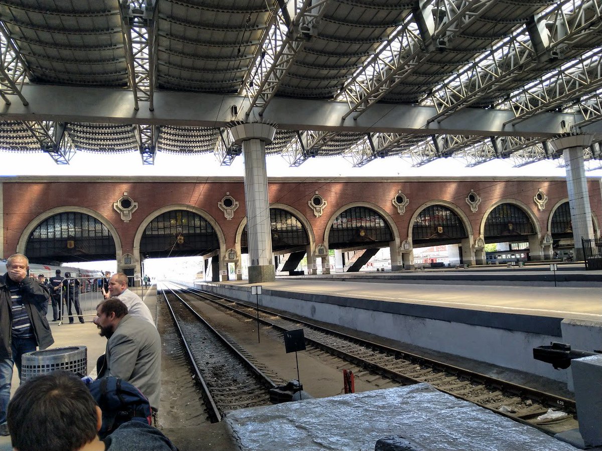перрон казанского вокзала в москве