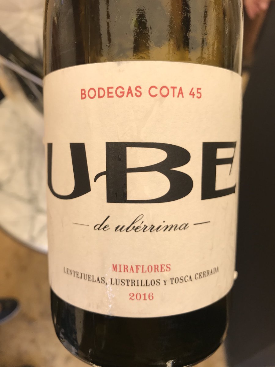 emeguedes's tweet photo. @habanavieja58 Pues me comería 4 de ese pedazo de #bocatacubano con estos 4 vinazos de Jerez @VinosJerez #millenials #cata @CATAPOP_Party https://t.co/vre7zvB7Yo