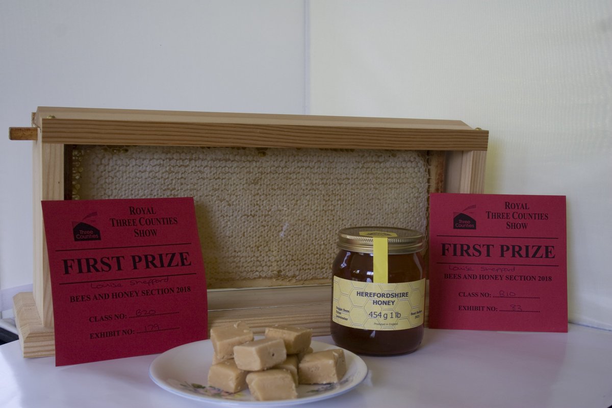 Seggin_Bees's tweet image. Very pleased to have won first prize for both our #honey and honey fudge at the three counties show last wk. If you missed us there, we will be @ColwallAleHouse this Saturday so do come and try the fudge and other goodies #HerefordHour