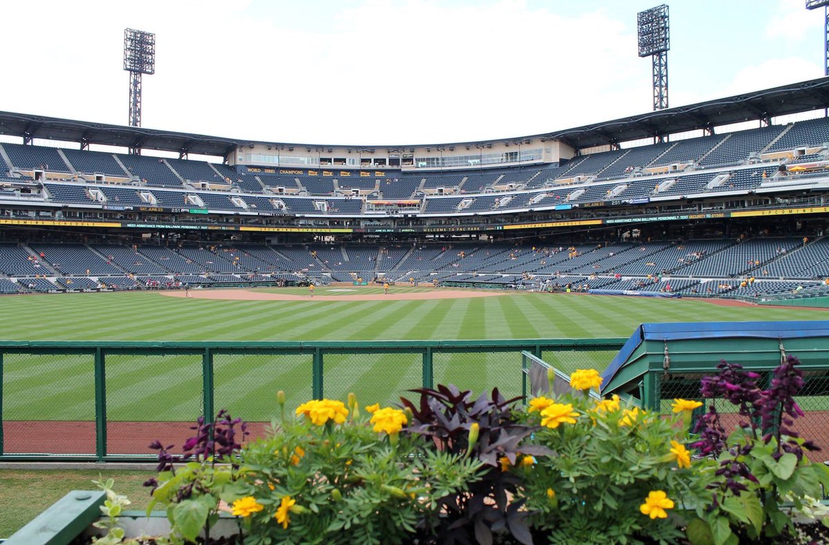zshopes28's tweet photo. Best Ballpark in America? Yeah, I’ll agree with that @Pirates https://t.co/s50MlRfMM2