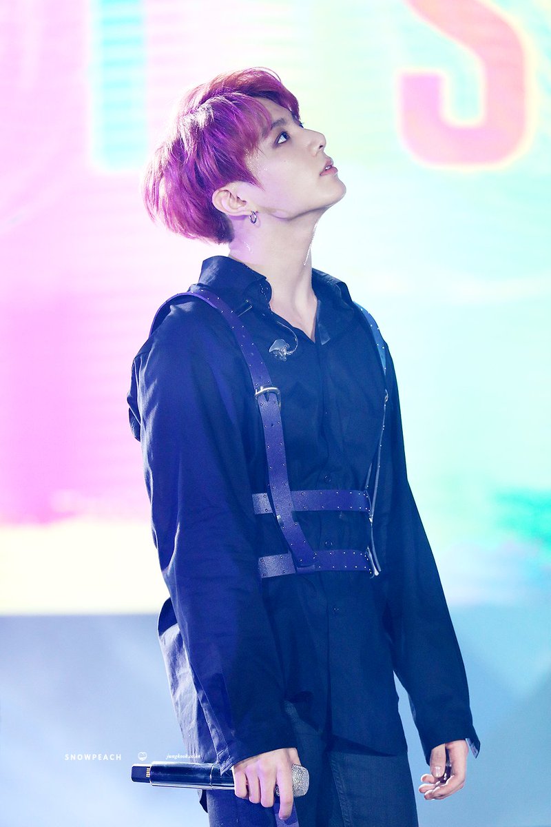 JUNGKOOKcokr's tweet photo. 180622 
분위기미남 
#정국 @BTS_twt 
https://t.co/GA8vcbB4sU
https://t.co/0HiWyHiHqf
https://t.co/M0qkigFgFv
https://t.co/BLILgoxfJo https://t.co/j1xbwsryrD
