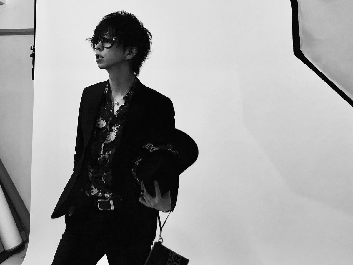 The God Satsuki Ar Twitter 私立探偵濱マイクが死ぬほど好きだった その時からチンピラでロックなファッションは憧れです 38歳最初の撮影はいい感じでした Groupdandy Gdozone ワイプラス 私立探偵濱マイク Gdelements Followme インスタ映え