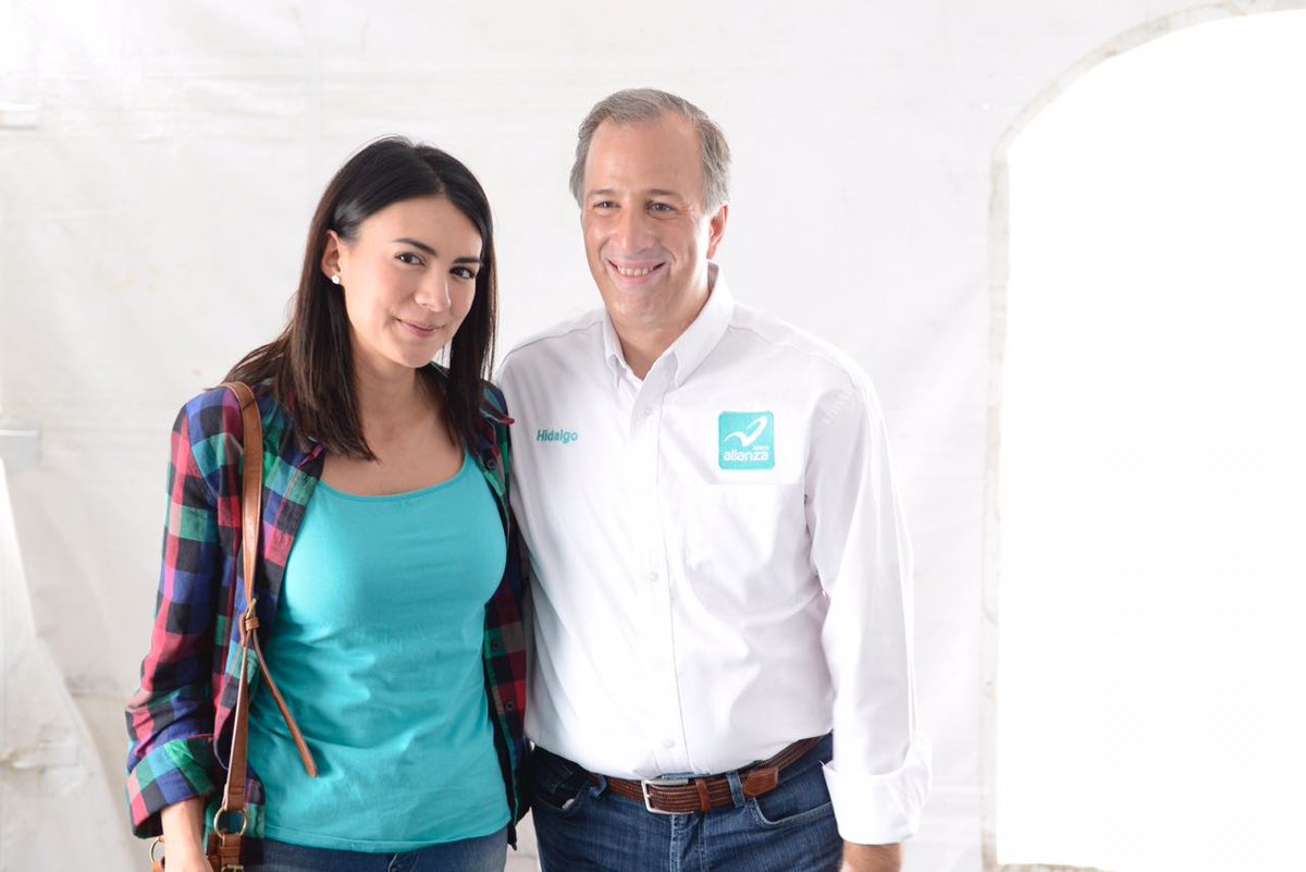 InkaPretty's tweet photo. Después de la decisión llegó el encuentro, y así lo vivieron Bety👩🏻 y @JoseAMeadeK 👱🏻‍♂️#TodxsSomosBety y estamos listos para el triunfo.👍👍 @alexarizac23 @SalgadoNestorE @NuevaAlianza @puenuevaalianza https://t.co/thO9r9IebQ