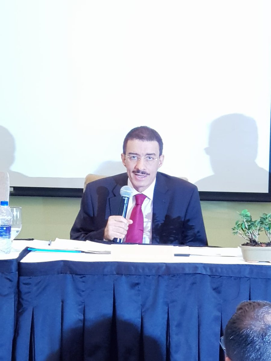 isdb_group's tweet photo. In a meeting on our new strategy, H.E. Dr Bandar Hajjar said: “our scholarships are a unique tool that help to improve the socio-economic conditions of our member countries and Muslim communities” #Development #IsDBGROUP https://t.co/5jEq2Mbnr7