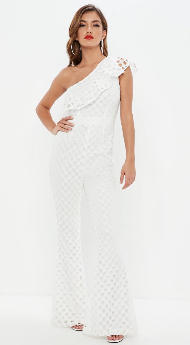 emshelx's tweet photo. Couldn't resist ordering Georgia's white jumpsuit from #LoveIsland it's GORG. Online here -> https://t.co/yZVbnWZmIQ π hope i look as good as she does haha. #loveislandobsessed #affiliate #orderedit https://t.co/ZKoWh3WcrX