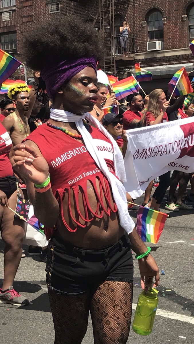 jenbamo's tweet photo. Living out here! #NYCPride2018 #immigrationequality https://t.co/fd7ASzNma5