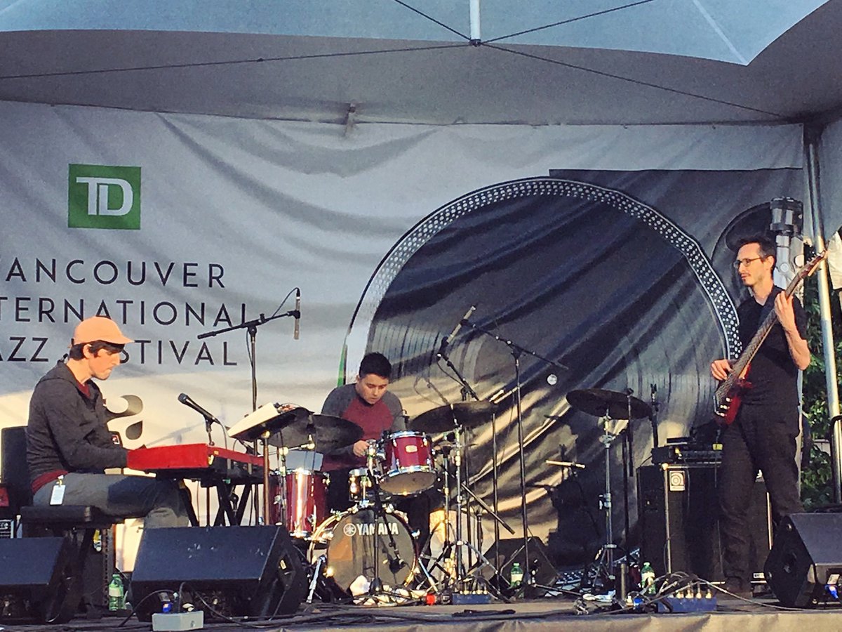 ParcXtrio's tweet photo. Last night set at @coastaljazz Thank you so much Vancouver for coming out and listen to the music. We had a blast! We'll be back!
Only one gig left on this tour... Tomorrow at noon @VicJazzSociety
.
#jazz #gig #jazzpiano #jazztrio #modernjazz #modern #contemporaryjazz https://t.co/Wn6ThJWQWR