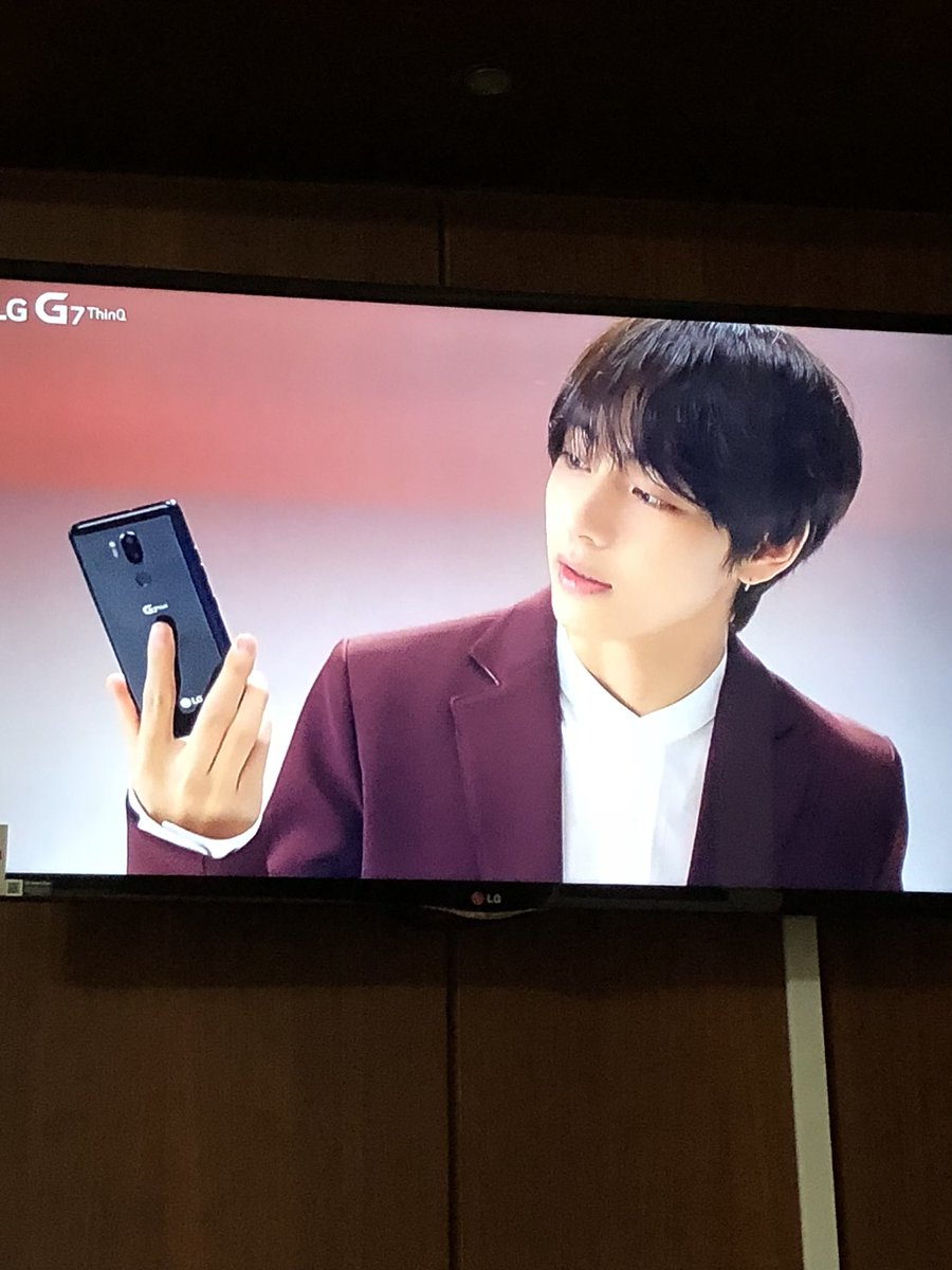 tubutetetete's tweet photo. CM来たぁ!!!2時間後に起きるのに寝れないじゃないか!
#BTSLG https://t.co/MKy8DqM304