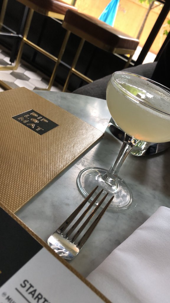 jameswattie's tweet photo. A very #HamOnt weekend:

Eating with the “grace of the @DiplomatHamOnt”

Then rallying into the night with @arkellsmusic

Recovering this morning at @TheBeverly__ and who should walk in but @Max_Kerman himself. 
#ArkellsRally https://t.co/8PO7Ikis7Q