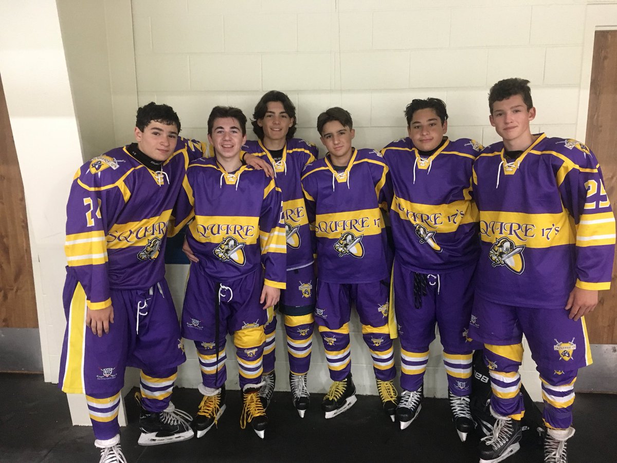jmcheech1919's tweet photo. A few former @vipersicehockey players getting the band back together @ #BeantownNAPS for the @Squire17Hockey #summerpuck https://t.co/qhpC40Oi0H