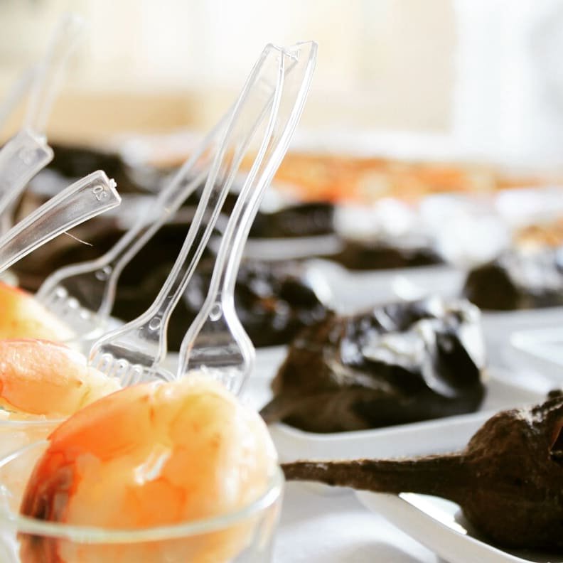 hoshalsyrian's tweet photo. #catering for an outside #event: little #buns with a paté de volaille, #brioche with pork roast, shrimps & coriander mayonnaise, #taboun of white cheese & zaatar, #freekeh salad, courgette & tomato #tartes, #baby aubergines with #labaneh, kofta, #salmon shrak #rolls https://t.co/wW2tmAe2nG