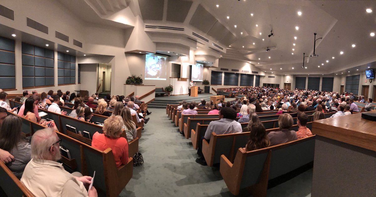 swcoc_okc's tweet photo. Great guest speaker Eddie Cloer who spoke on the World Mission School and reaching the world.  What a great work they are doing #worldmissionschool https://t.co/pWPwU1s7BT