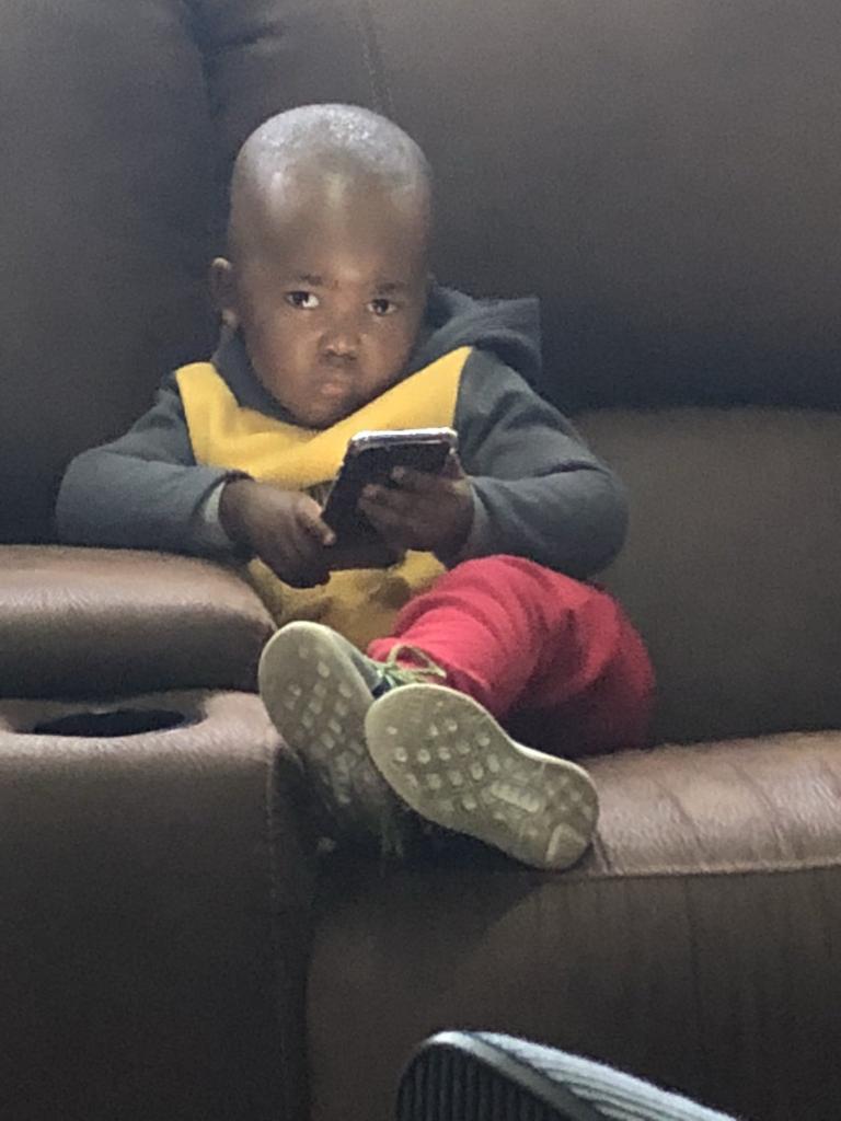 sigwegweprince's tweet photo. #DateMyFamily
Watching date my family on black twitter like 😎😎 https://t.co/3lP5YyqYin