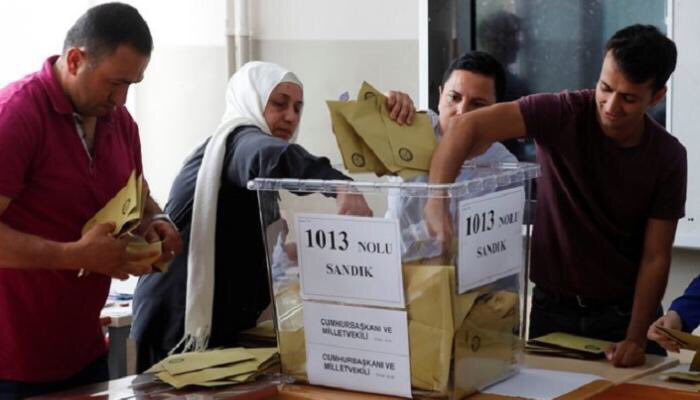 AlAinNews's tweet photo. #الانتخابات_التركية.. احتجاز وفد أوروبي للتغطية على التزوير

رابـط الخبر | https://t.co/ElCHrx57xE

#الانتخابات_الرئاسية_التركية #تركيا https://t.co/6HpC7SVBme
