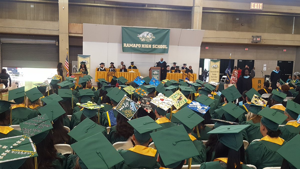 EastRamapoCSD's tweet photo. It's time to celebrate! Congrats to our #RamapoHS Class of 2018! #Graduation2018 #EastRamapo #RiseUp https://t.co/7gpI4E4Bom