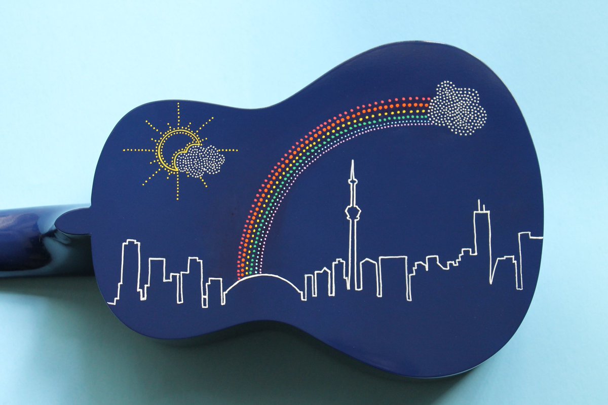 UkuLeeShee's tweet photo. Happy Pride, Toronto!

#PrideTO #Pride https://t.co/bbF7rhdZvb
