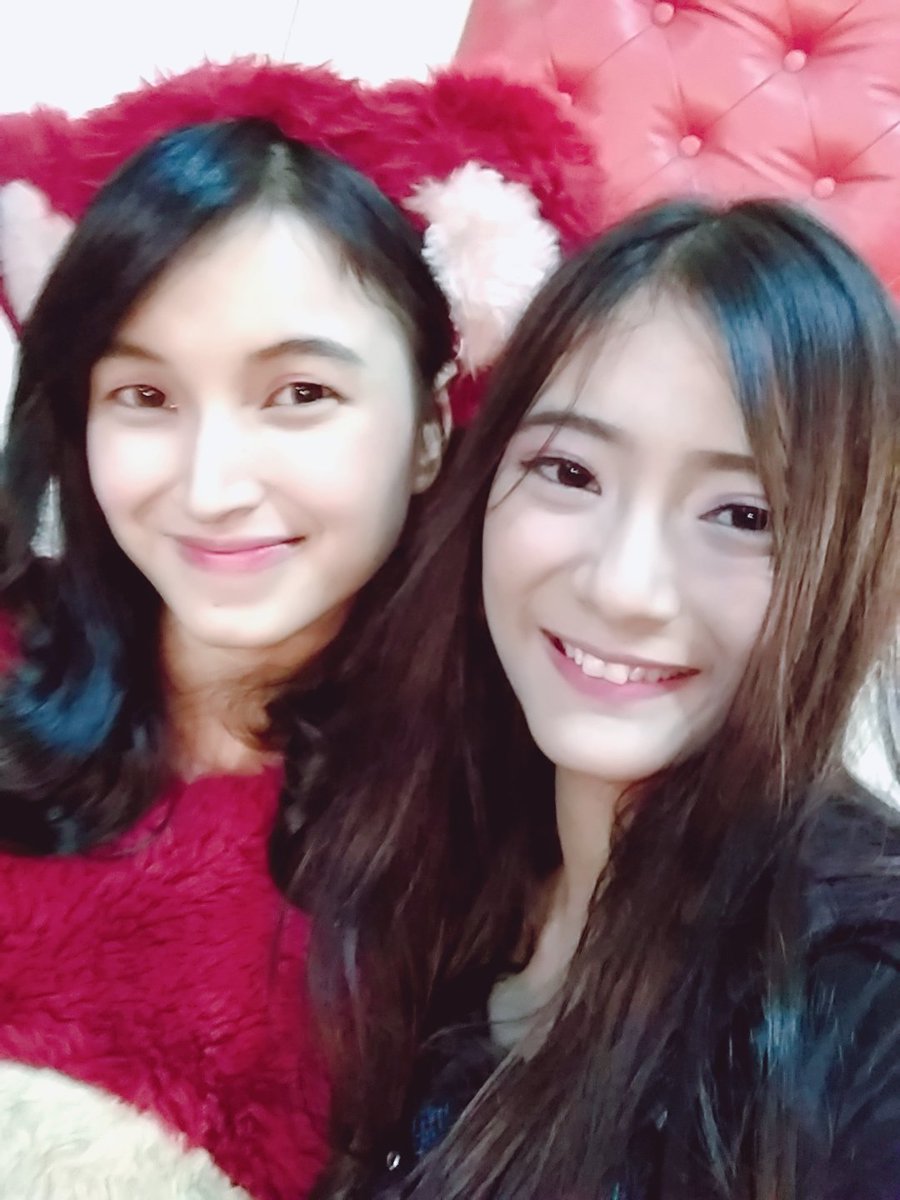 Jinansafa_'s tweet photo. Terimakasih buat hari ini 💖 show terakhir iyut dan citra huhuuu😭 ttp semangat kalian!! https://t.co/SEiz9BbF98