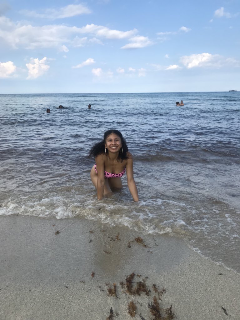 manchaboricua's tweet photo. Damn, what a time... to be ALIVE🌴 https://t.co/oUQOMQcQii