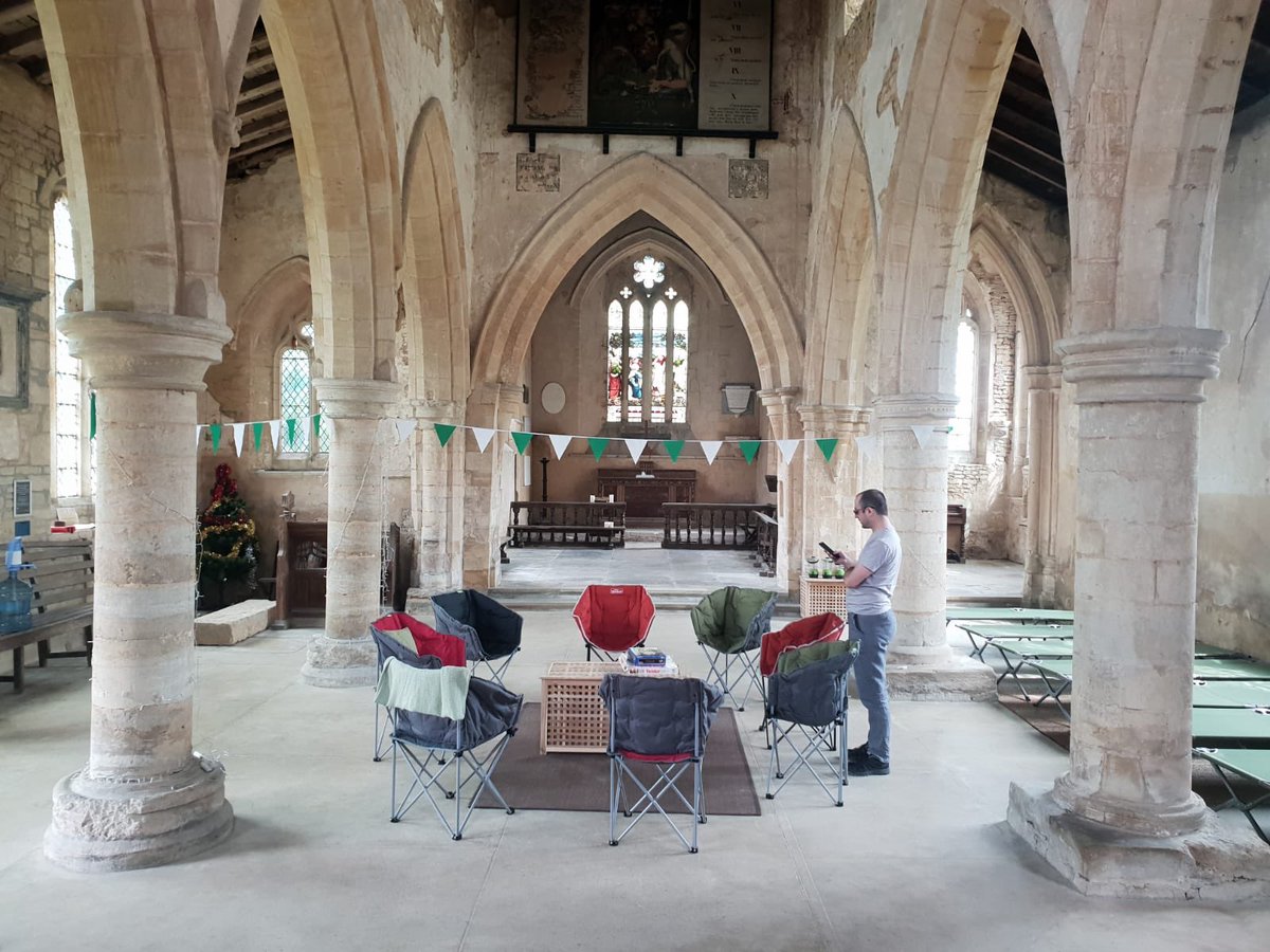 ClogsM's tweet image. Perfect wknd #Champing and #kayaking with lovely friends in Northants, home now for a spot of Countryfile...also featuring #Champing ! @ChurchCamping @TheCCT @VisitNorthants @BBCCountryfile