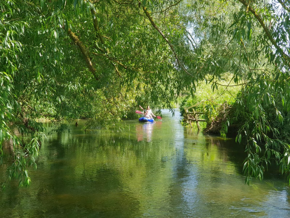 ClogsM's tweet image. Perfect wknd #Champing and #kayaking with lovely friends in Northants, home now for a spot of Countryfile...also featuring #Champing ! @ChurchCamping @TheCCT @VisitNorthants @BBCCountryfile