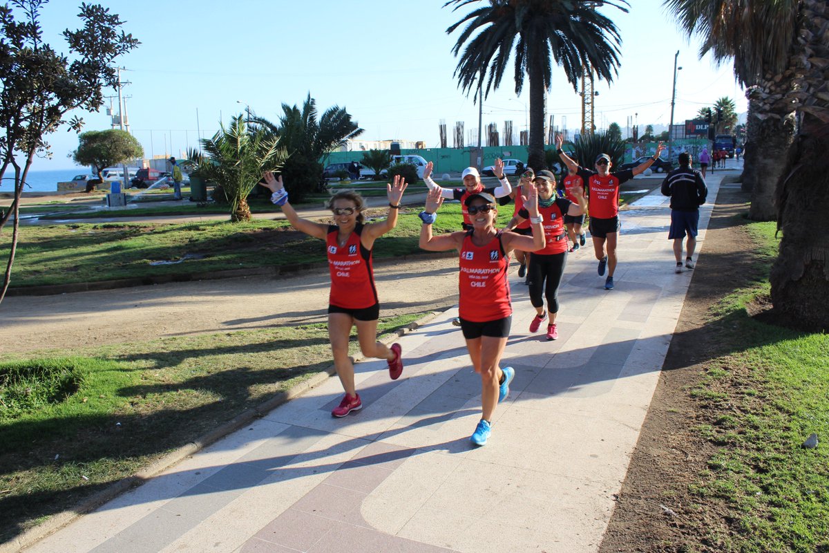 fullmarathon's tweet photo. ¡ Levanta tu mano si estás entrenando para el @maratonvina  del próximo 7 Octubre !, https://t.co/TFFm1258oW https://t.co/e6J0eNqYwp