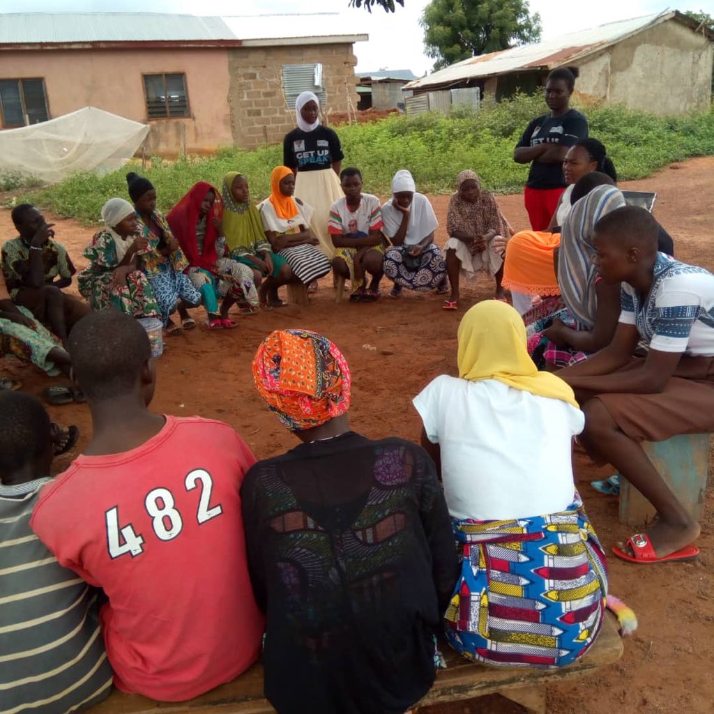 YAMghana's tweet photo. #CSE Facilitators today at Katariga community in Tamale. Relentless zeal and passion to have well informed out-of-school young people. Well done @RafiaAdam3 , @Yineboma and @YussifNimatu . #CSEinGH #KnowItOwItLiveIt #YouthConnect https://t.co/SoGYAO17qv