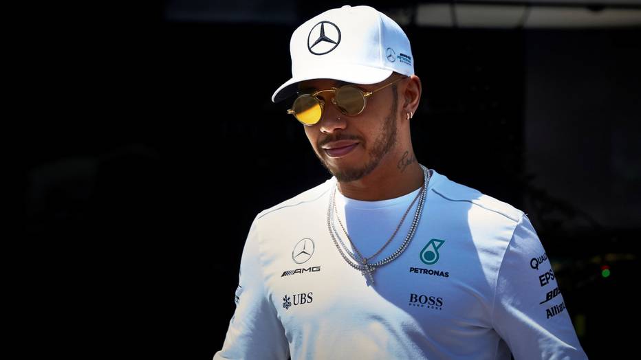 F1Instant's tweet image. Lewis Hamilton was watching England's World Cup game in the build up to his first victory in France! 😆

Read his thoughts on the game and how he prepared for the race here! 👇
f1instant.com/hamilton-engla…

#F1 #ENGPAN #ENG #FrenchGP 🇫🇷