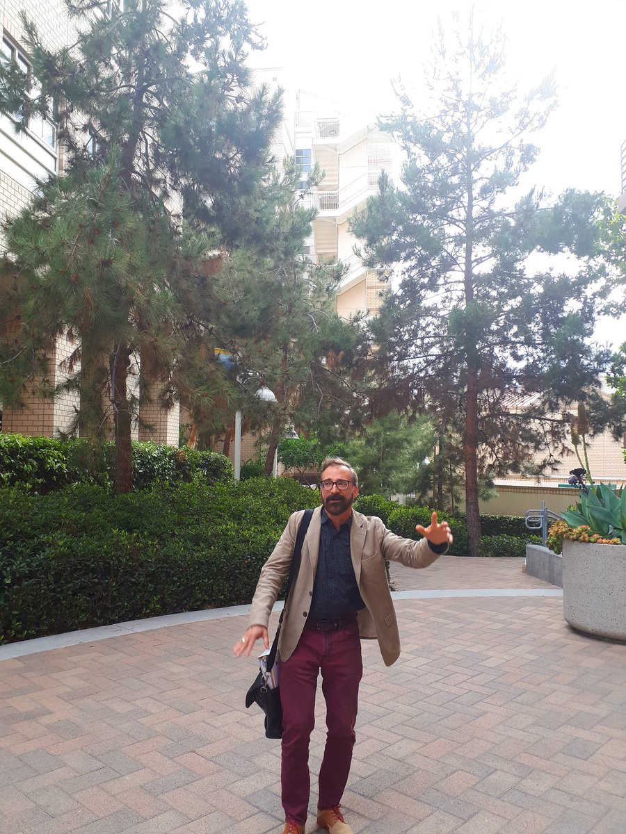 CiaraBRoche's tweet photo. Great campus tour by Bill Maurer last night @sociolegaltech #techlawsummer @UCIrvine.
Beautiful campus w obligatory #brutalist #architecture and #cctv. #campustours #surveillance https://t.co/27jtFy5fpY