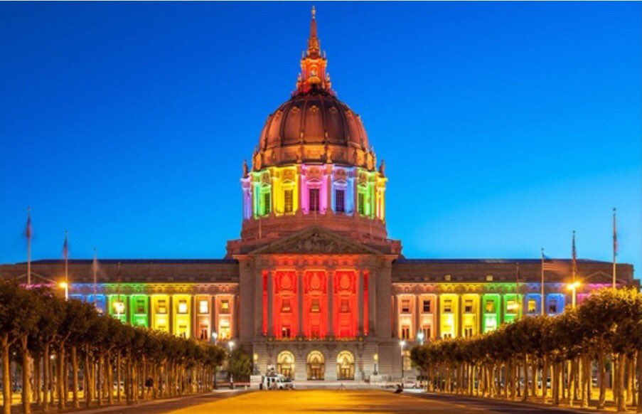 IngridComm's tweet image. Ingrid wishes everyone a happy pride weekend! #SFPride2018