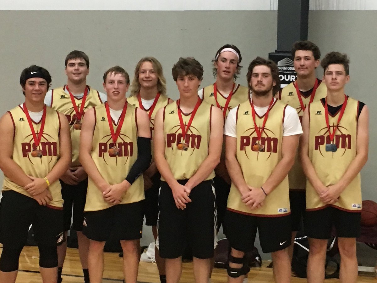 LaurieBoell's tweet image. #pcmhoops #teamwork