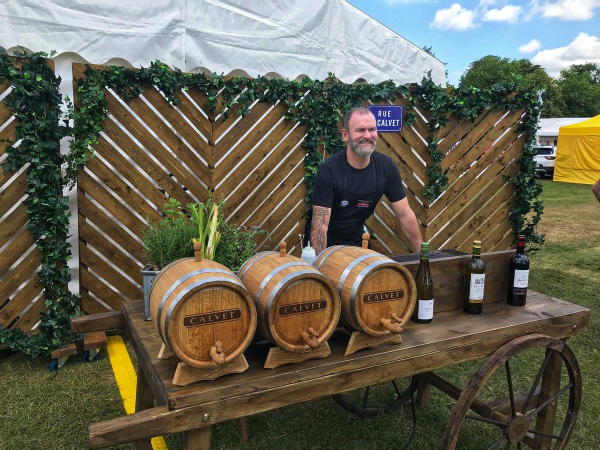 Had a great time <a href="/BlenheimFlower/">BlenheimFlowerShow</a> with Calvet and <a href="/yummy_brummie/">Glynn Purnell</a> ! Where might the Rue du Calvet appear next..? Head to facebook.com/CalvetUK/ for updates and news. #rueducalvet #brandexperience