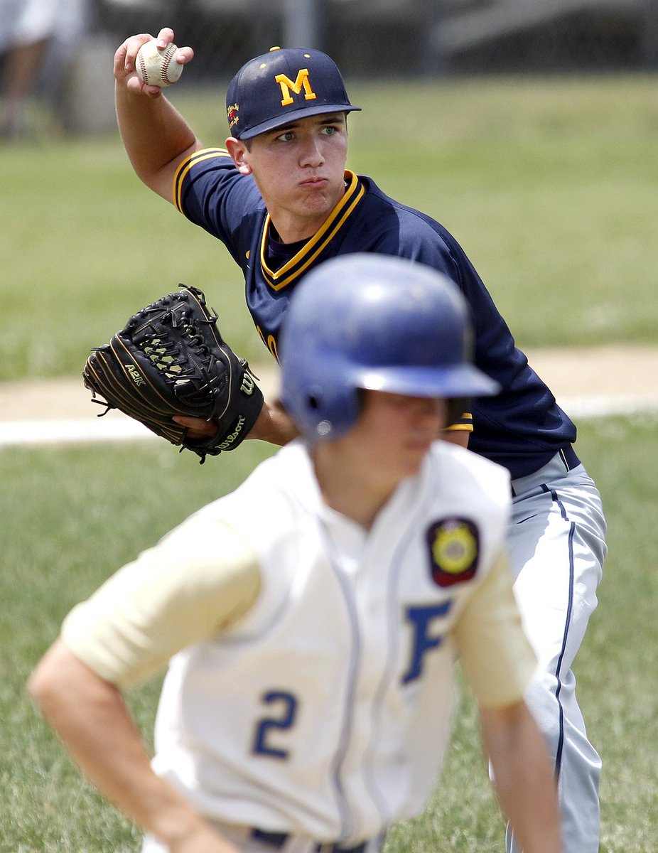 mwolffMWphoto's tweet photo. #Framingham host #Milford #legion #baseball at #Bowditch field in Framingham https://t.co/uFNztH9VOY