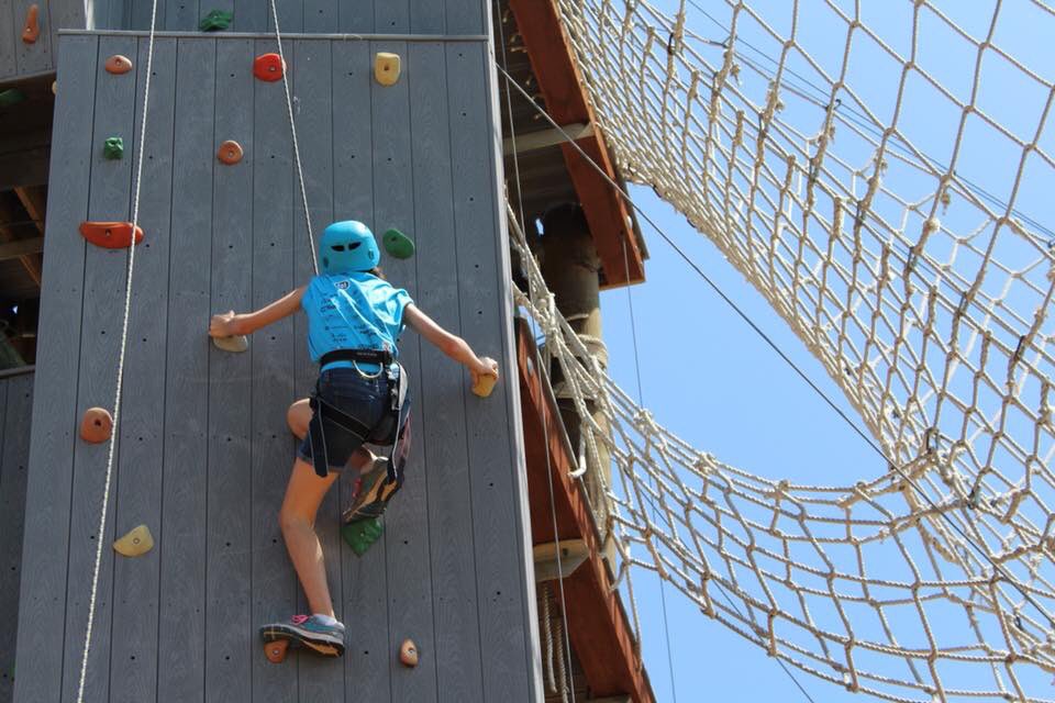 CSUSBcyber's tweet image. This ropes course was just too easy for these Girl Scouts 😎
@CSUSBRecWell 
#nsa
#csusb
#gssgc
#gencyber