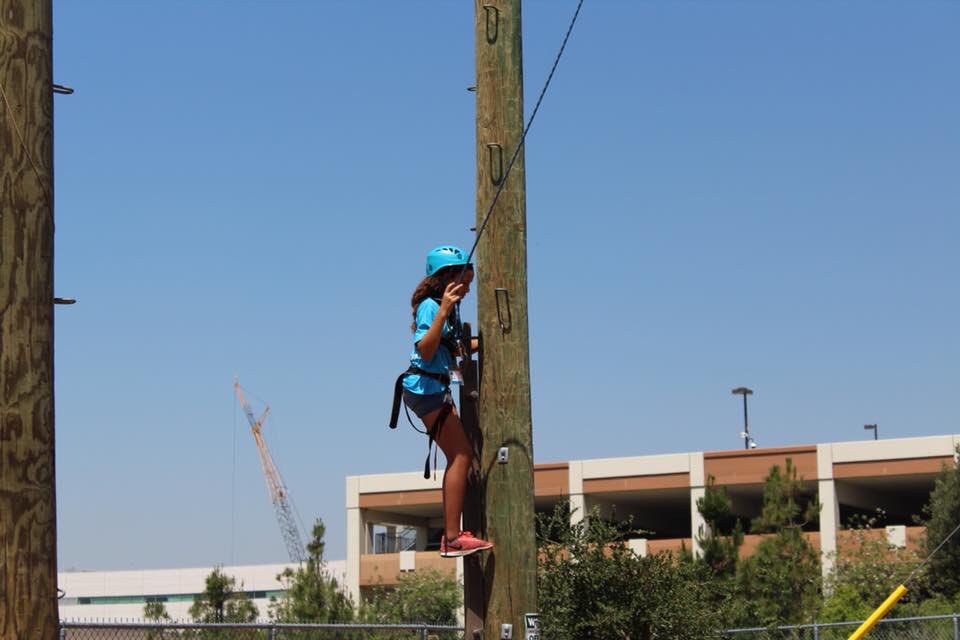 CSUSBcyber's tweet image. This ropes course was just too easy for these Girl Scouts 😎
@CSUSBRecWell 
#nsa
#csusb
#gssgc
#gencyber