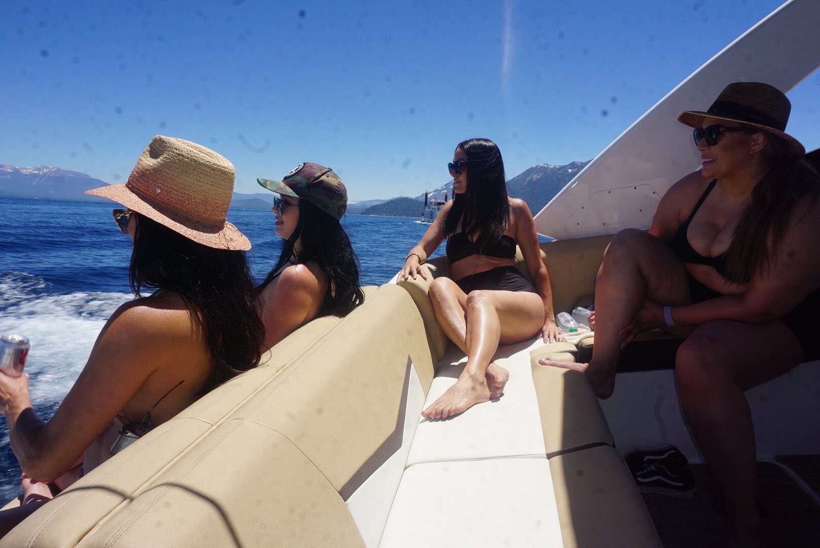 Dgec-jCUYAEn0M_.jpg:orig