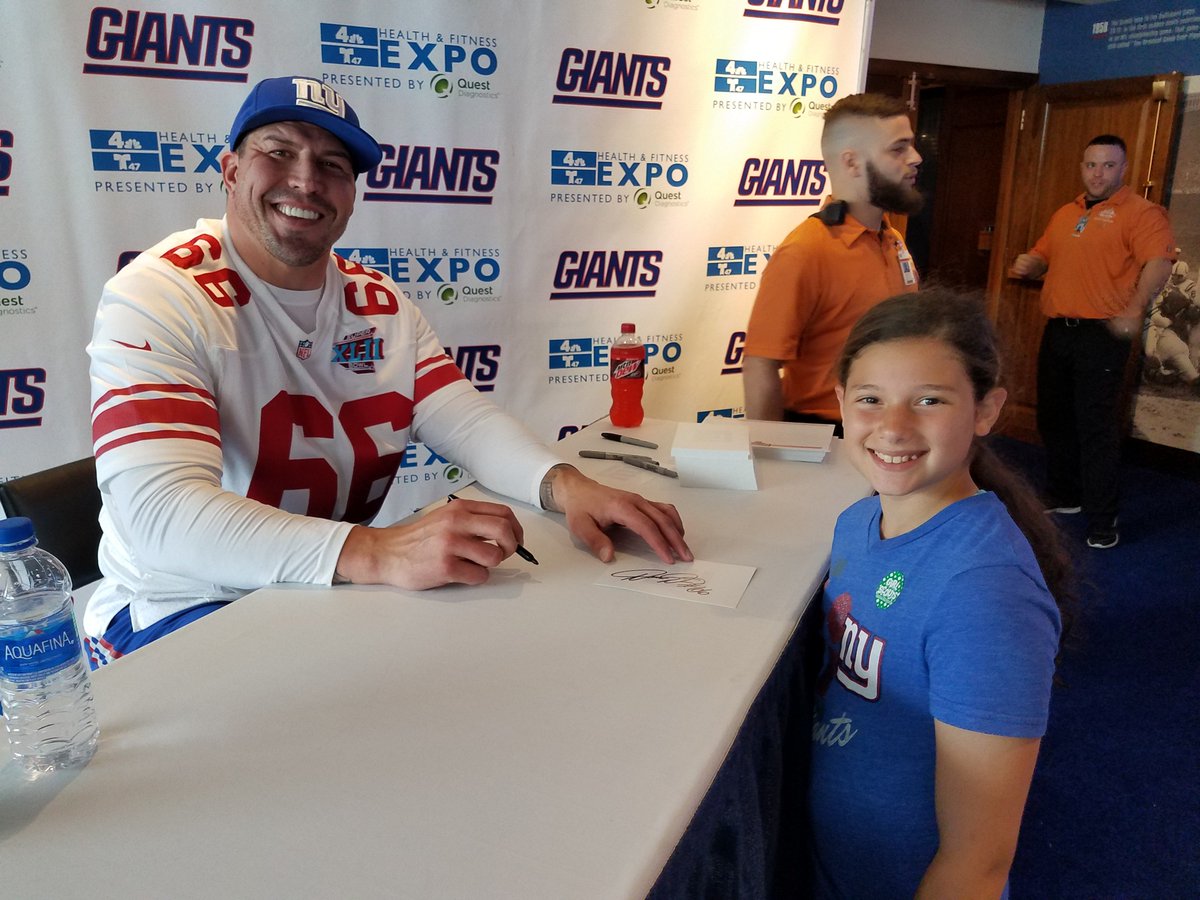 scottfincke's tweet photo. Thanks for the picture today @davediehl66 #GiantsPride https://t.co/bblGjaMnU4