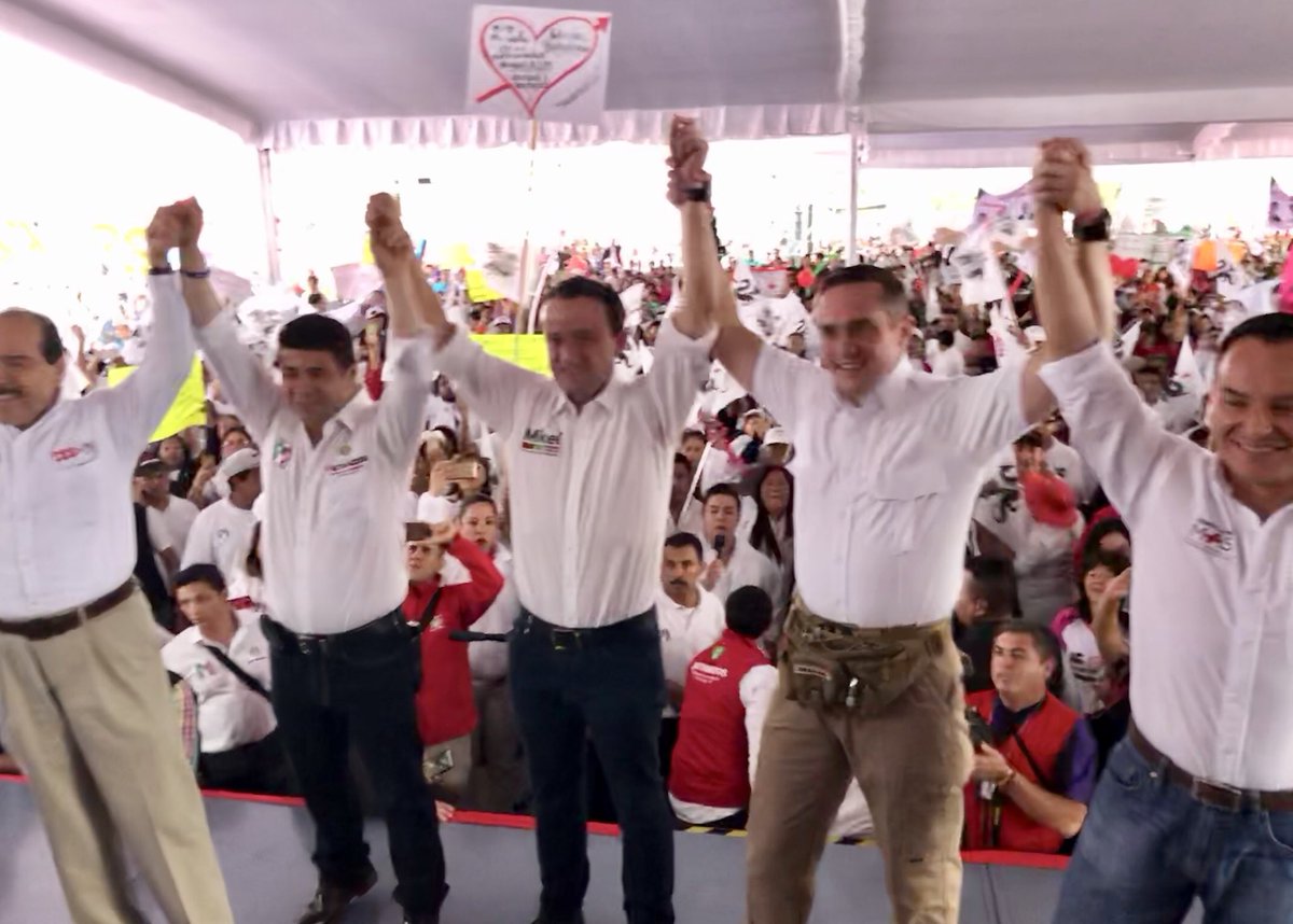MikelArriolaP's tweet photo. Con todo el ánimo llego a cierre de campaña de la Delegación #Cuajimalpa con los Candidatos @AdrianRubalcava, @BetanzosOficial, @JoseEAlfaro y @Migel_ange, quienes junto con @JoseAMeadeK este 1o de julio #VamosAGanar
Sigan transmisión vía #FacebookLIVE y #Periscope https://t.co/PBa26rDpsy