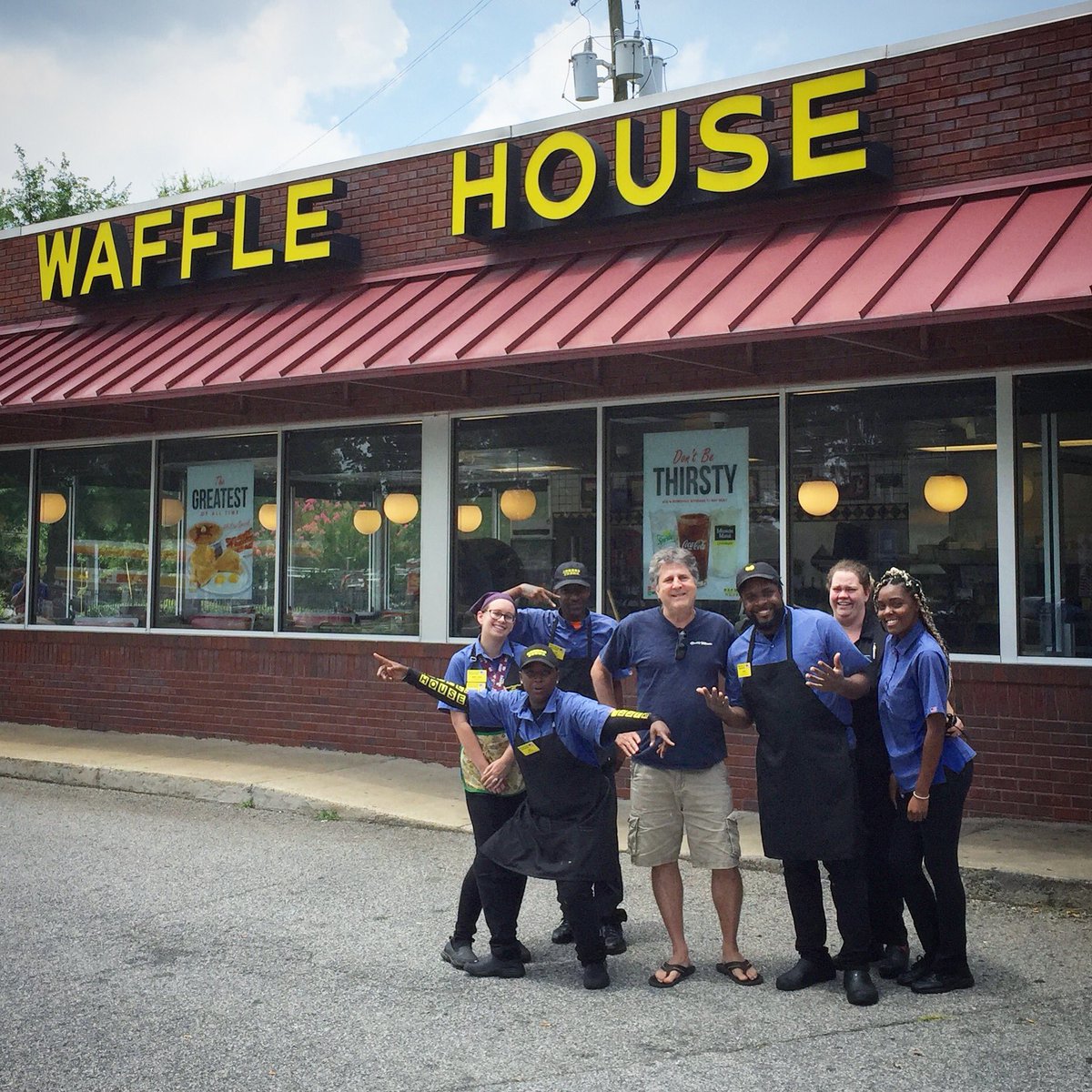 Coach_Leach's tweet image. Visiting my daughter and her family in ATL. Just ate at one of my favorite restaurants ⁦@WaffleHouse⁩