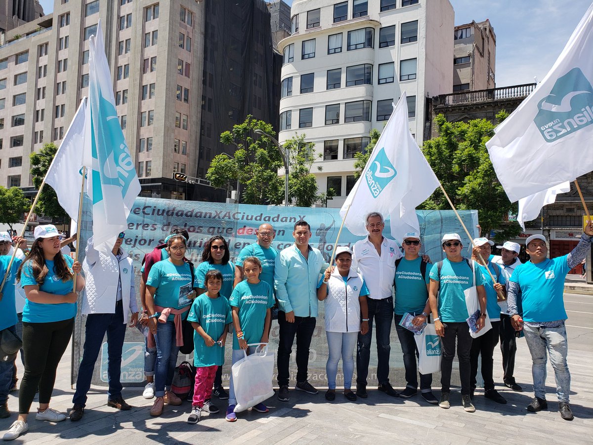arturortizgtz's tweet photo. Es momento de tomar la mejor decisión, es momento de corregir lo que está mal, es momento de hacer que las cosas suceden. @eduardoachach3
Mi #VotoUtilEsNuevaAlianza #ParaSalvarAMexico #VotaTodoNuevaAlianza #NACDMX #NuevaAlianza #NuevaAlianzaXMexico https://t.co/VXsRJ8PHgs