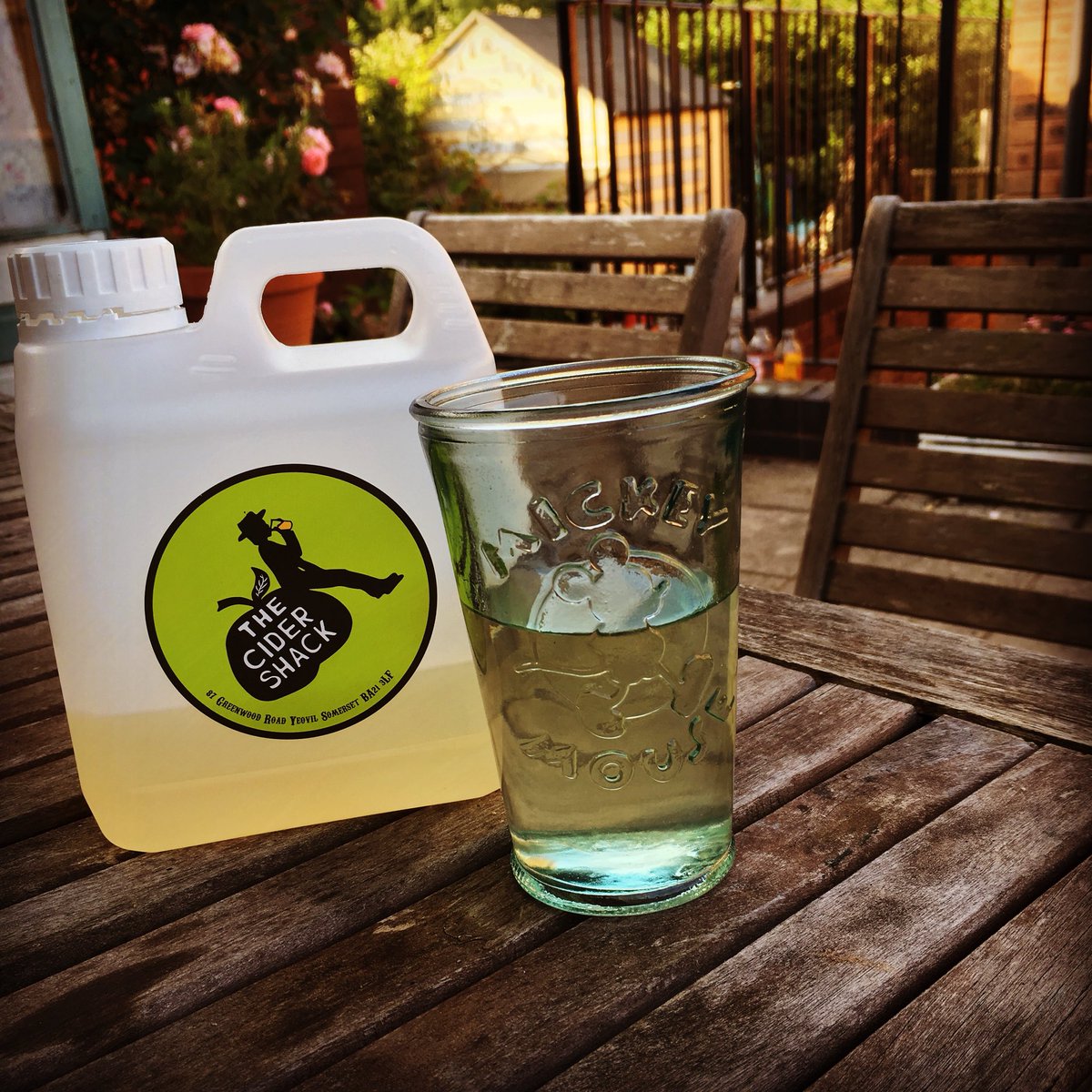CiderShackBA21's tweet photo. Wow!! What an amazing week we’ve had at The Cider Shack.
I’d like to take this opportunity to thank all of our customers and cider producers. We couldn’t do this without you 😄
Cheers!! 🍻#thecidershack #thecidershackltdyeovil #thecidershackltd #cider #somerset https://t.co/FMGi0iJnET
