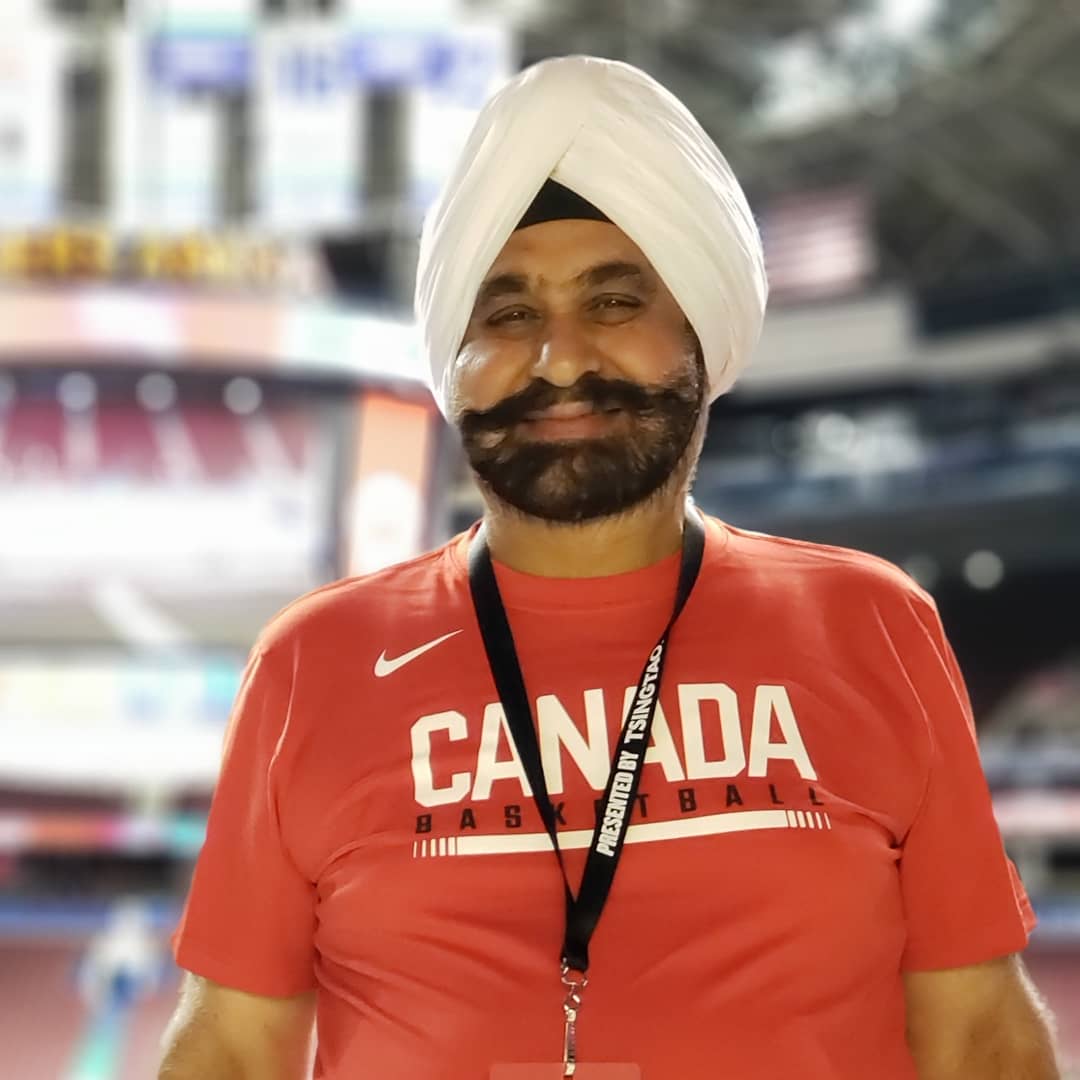 superfan_nav's tweet photo. Proudly wearing my #canada colour for tonight's matchup #pacificrimclassic can vs china. Cant wait to meet all the bball fans see you at @SOFMCVIC grab your tix -》https://t.co/bvPqnUcf5Z https://t.co/5wUvMNFgcM