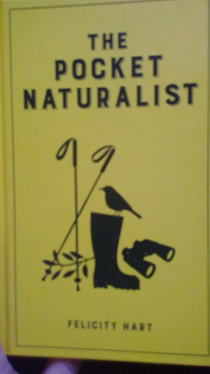 PlentifulP1anet's tweet photo. Loving my new book #ilovenature #green #pocketnaturalist https://t.co/8sr5K35ylI