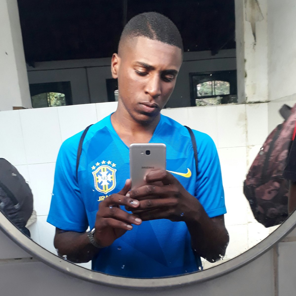 FelPa0499's tweet photo. #VaiMlk 🇧🇷❤ https://t.co/pIwI5usdks